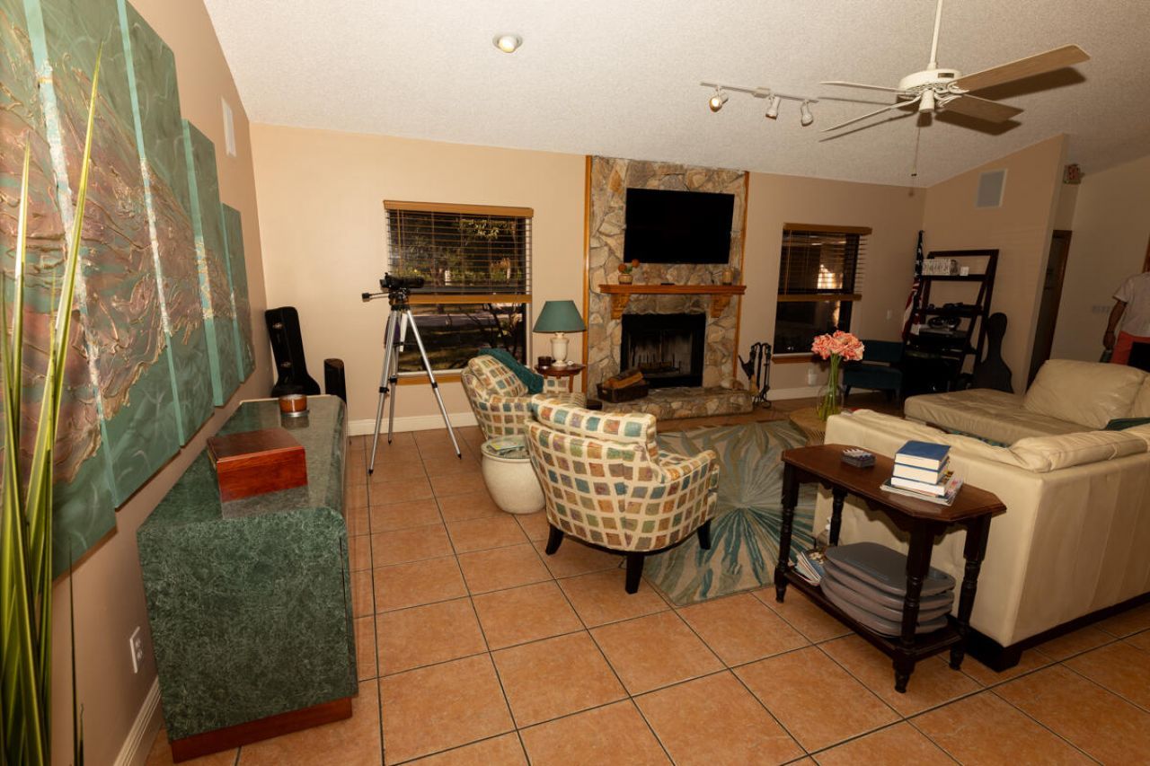 180 Elaine Road, West Palm Beach, FL 33415 Photo