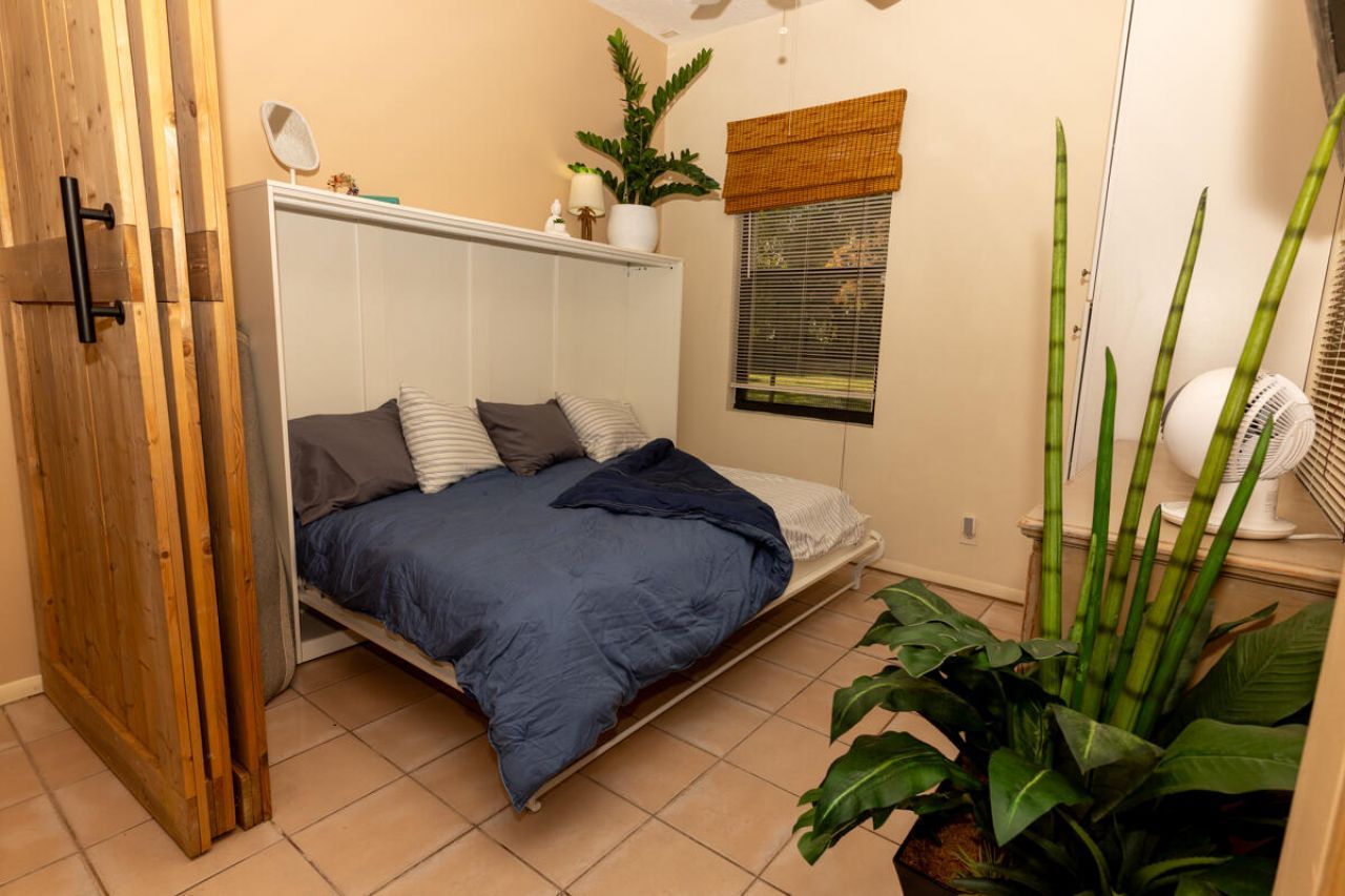 180 Elaine Road, West Palm Beach, FL 33415 Photo