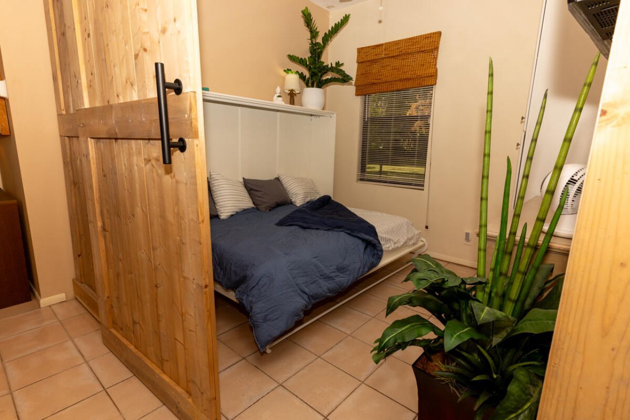 180 Elaine Road, West Palm Beach, FL 33415 Photo