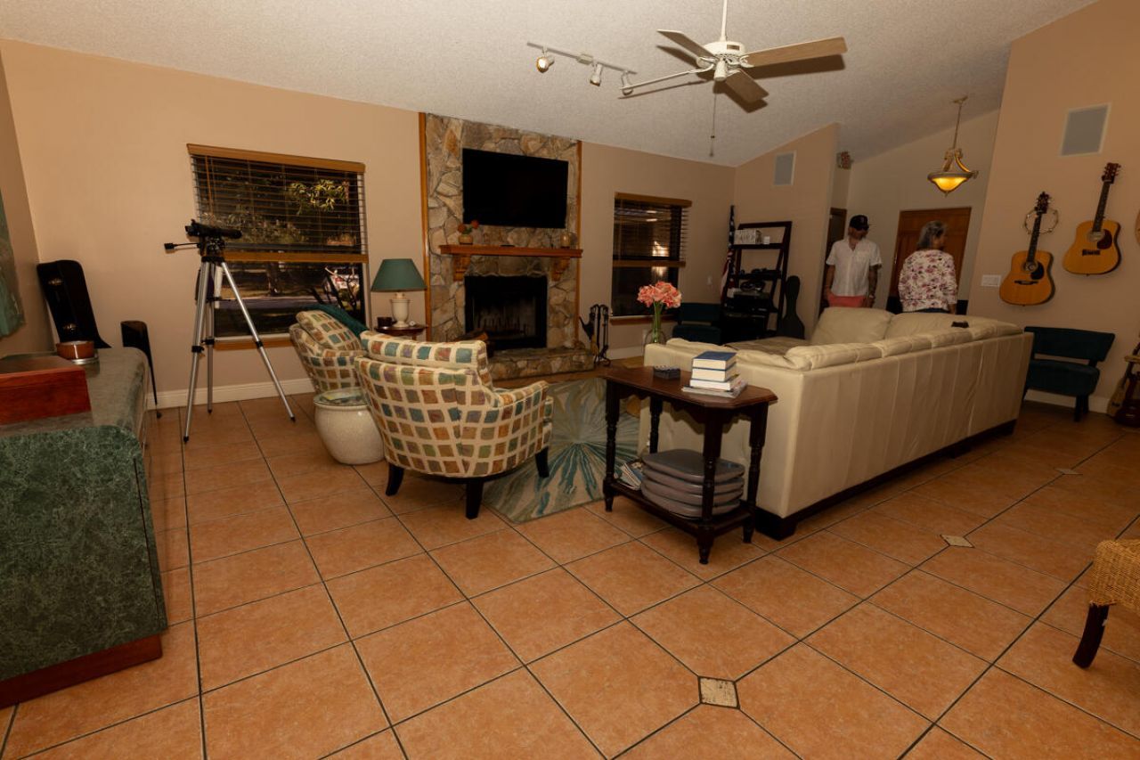 180 Elaine Road, West Palm Beach, FL 33415 Photo