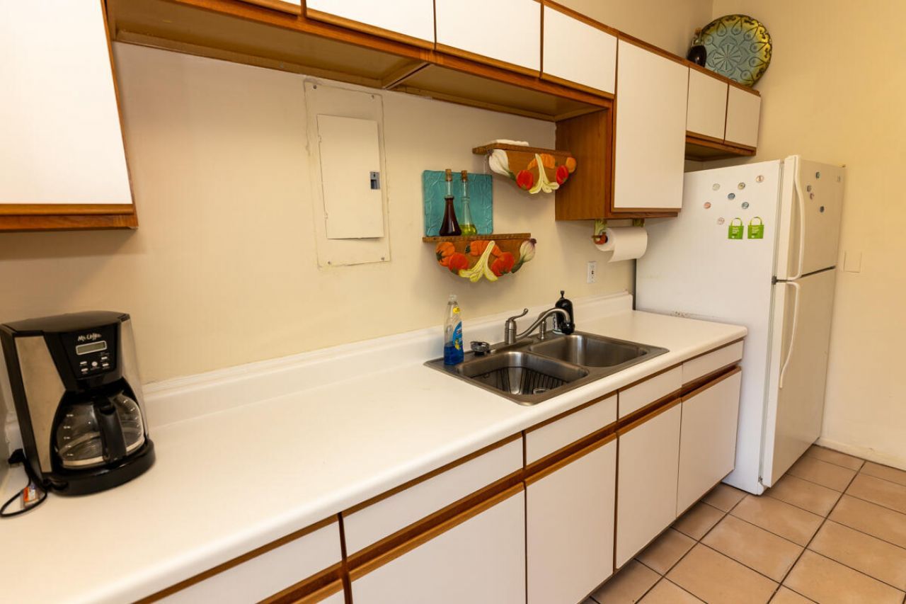 180 Elaine Road, West Palm Beach, FL 33415 Photo