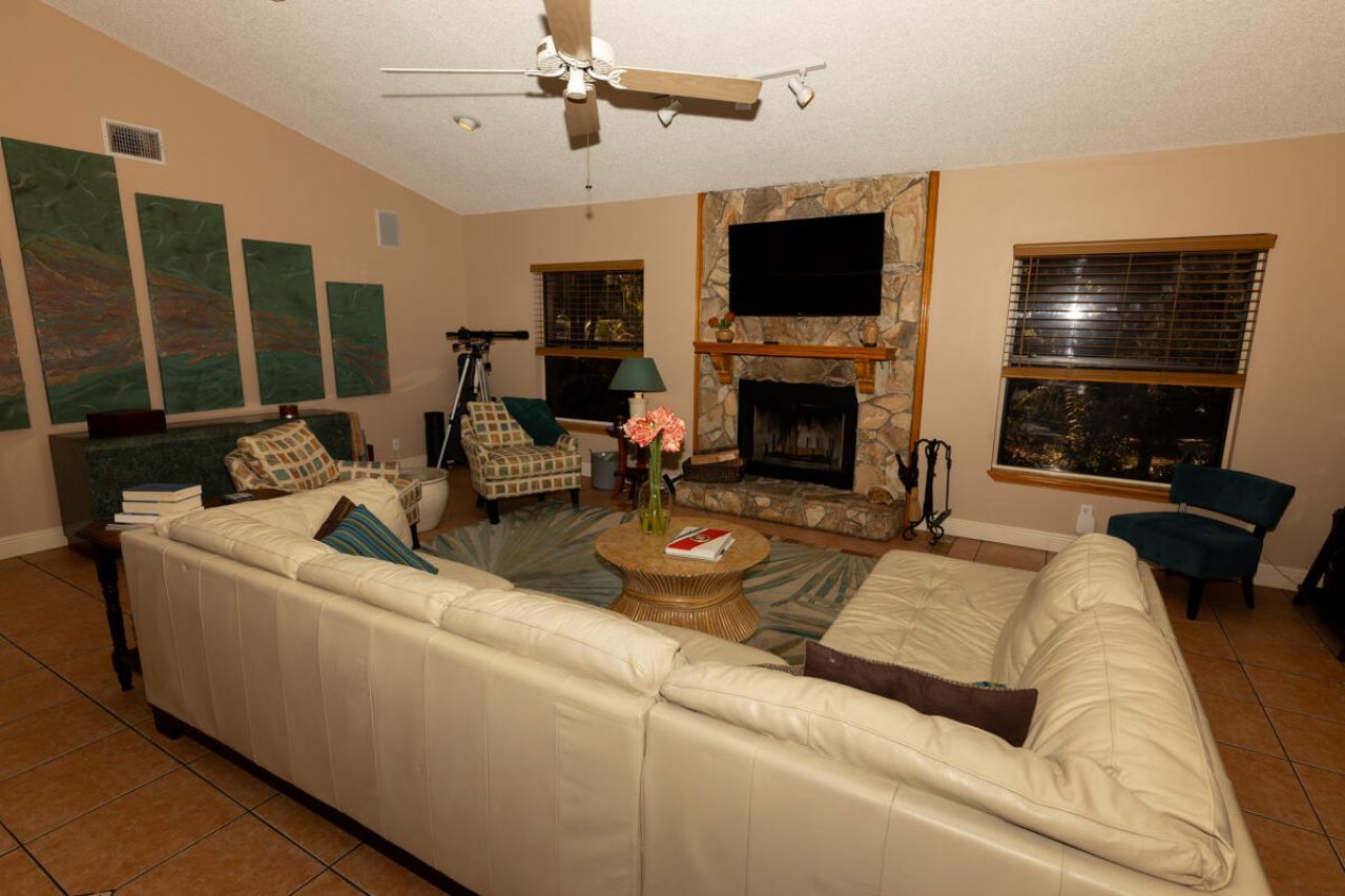 180 Elaine Road, West Palm Beach, FL 33415 Photo