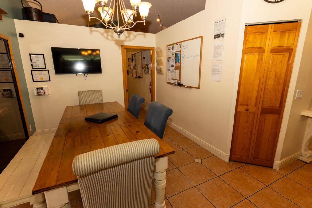 180 Elaine Road, West Palm Beach, FL 33415 Photo