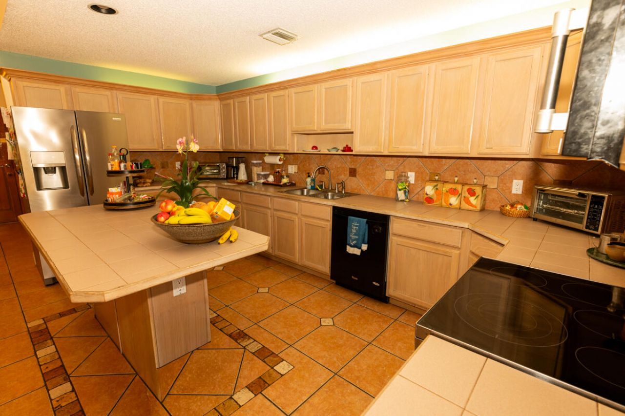 180 Elaine Road, West Palm Beach, FL 33415 Photo