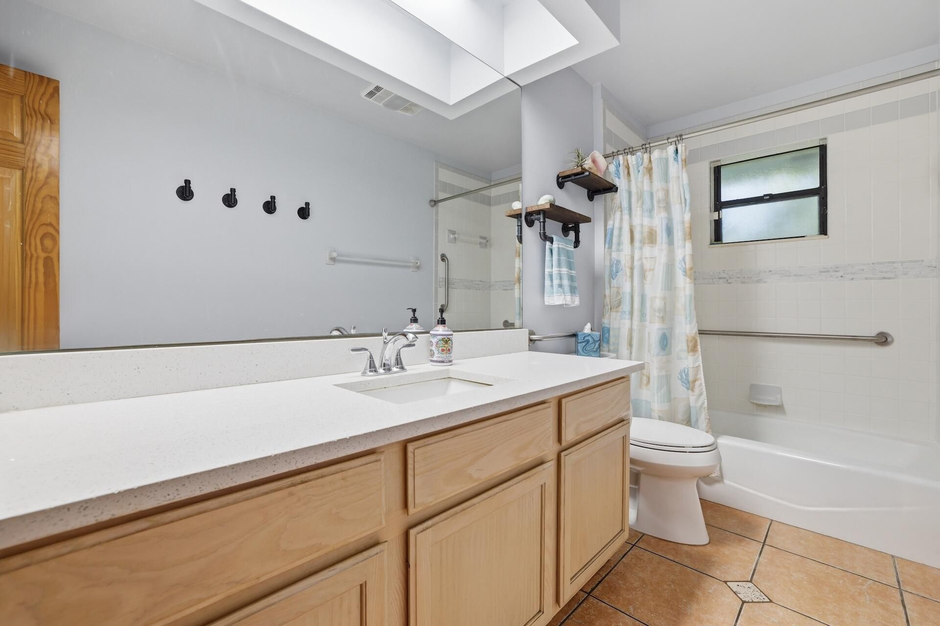 180 Elaine Road, West Palm Beach, FL 33415 Photo