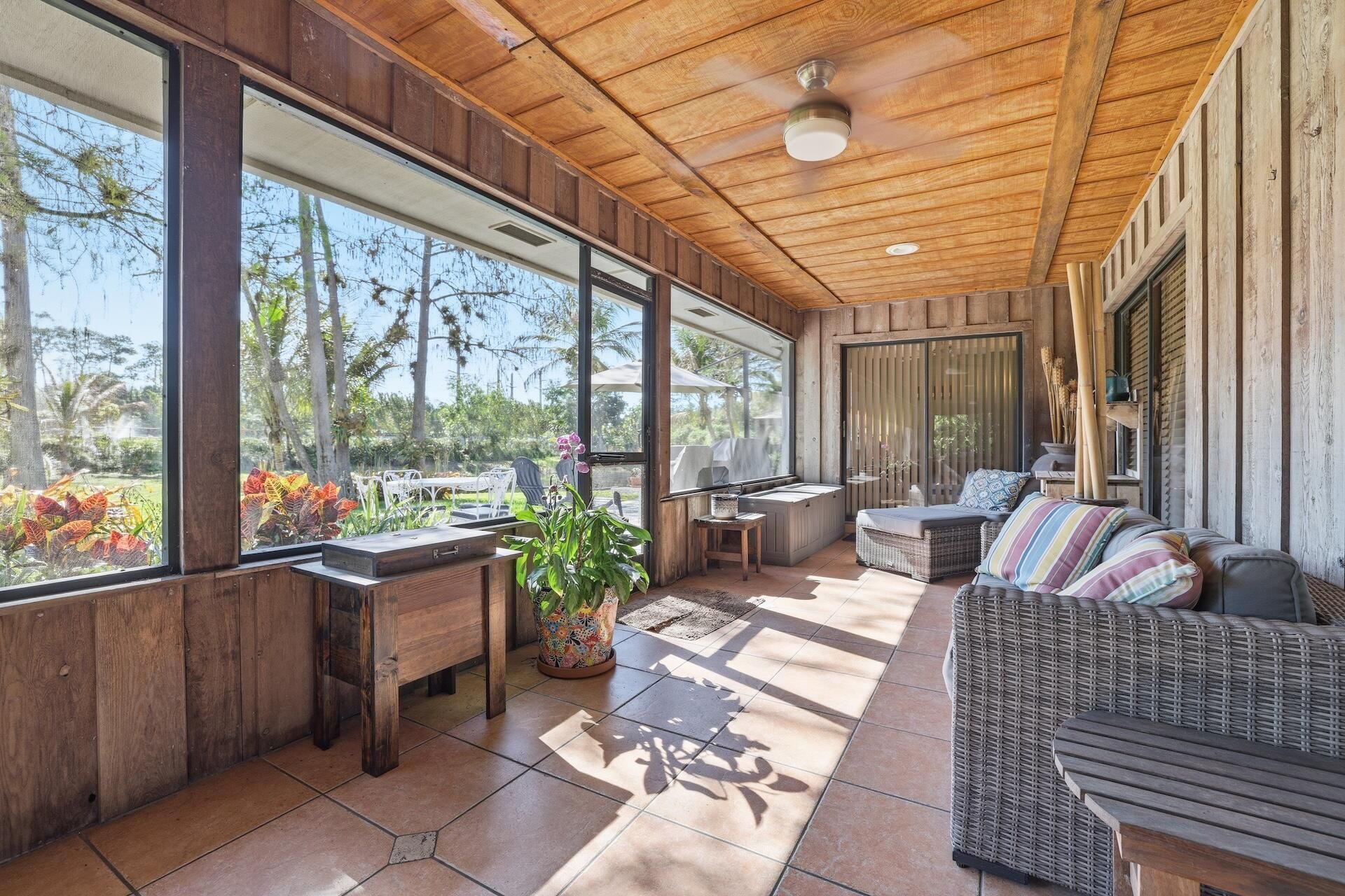 180 Elaine Road, West Palm Beach, FL 33415 Photo