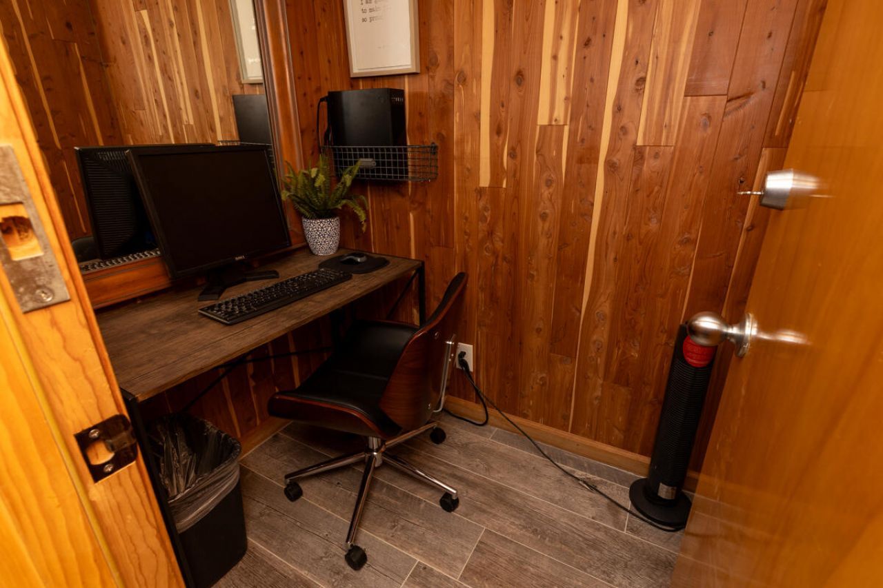 180 Elaine Road, West Palm Beach, FL 33415 Photo