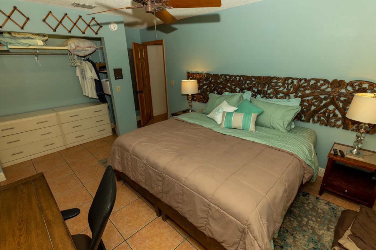 180 Elaine Road, West Palm Beach, FL 33415 Photo