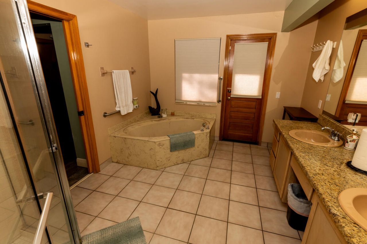 180 Elaine Road, West Palm Beach, FL 33415 Photo