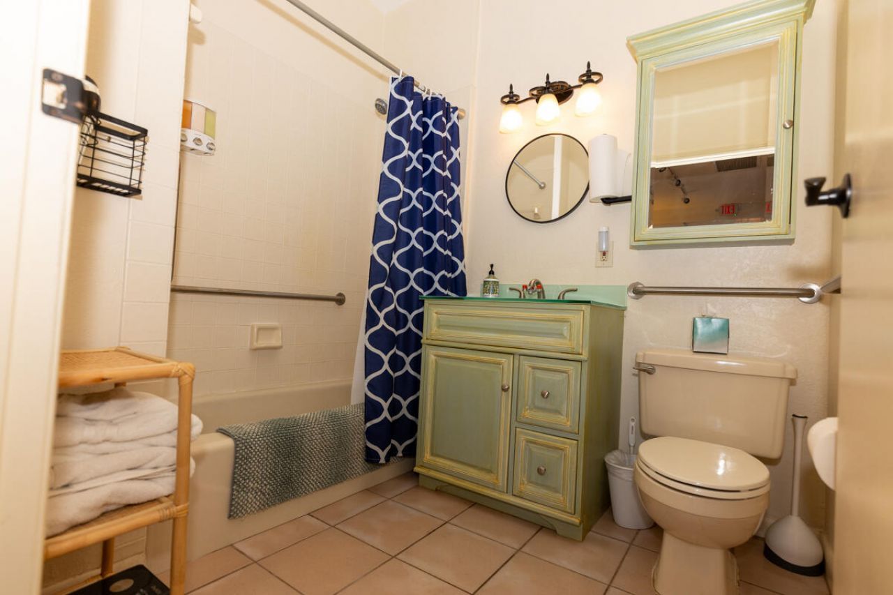 180 Elaine Road, West Palm Beach, FL 33415 Photo