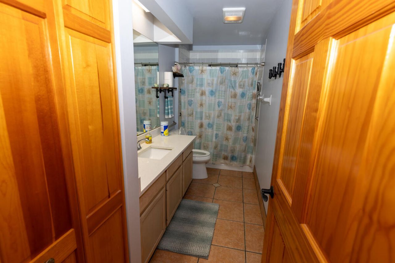 180 Elaine Road, West Palm Beach, FL 33415 Photo