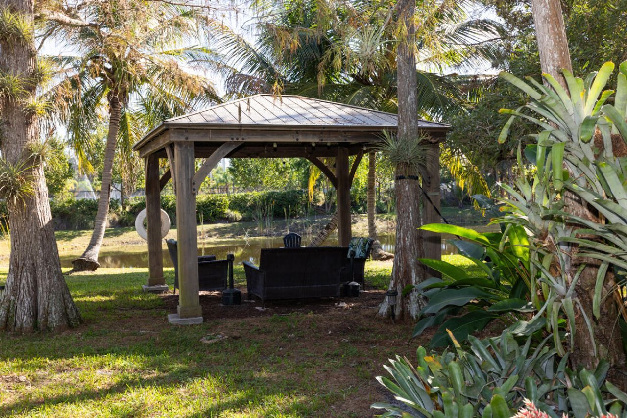 180 Elaine Road, West Palm Beach, FL 33415 Photo