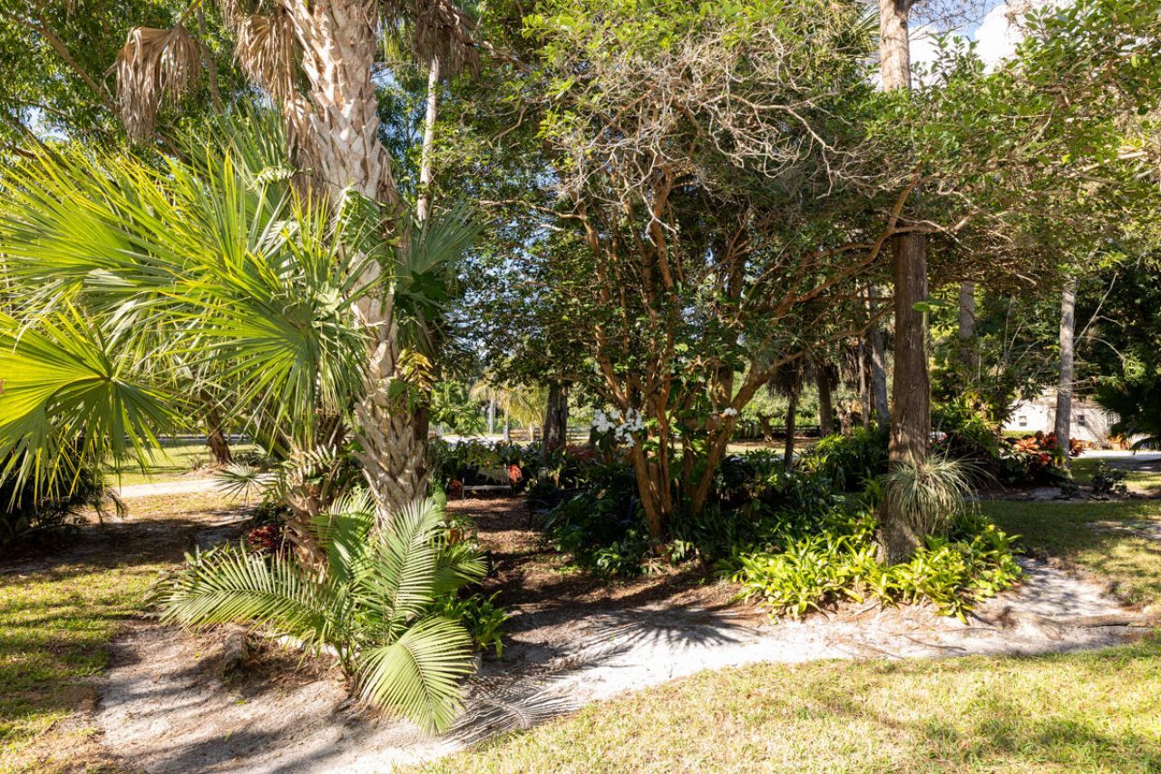 180 Elaine Road, West Palm Beach, FL 33415 Photo