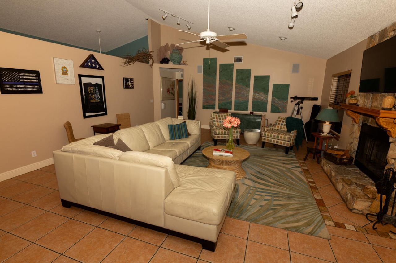 180 Elaine Road, West Palm Beach, FL 33415 Photo