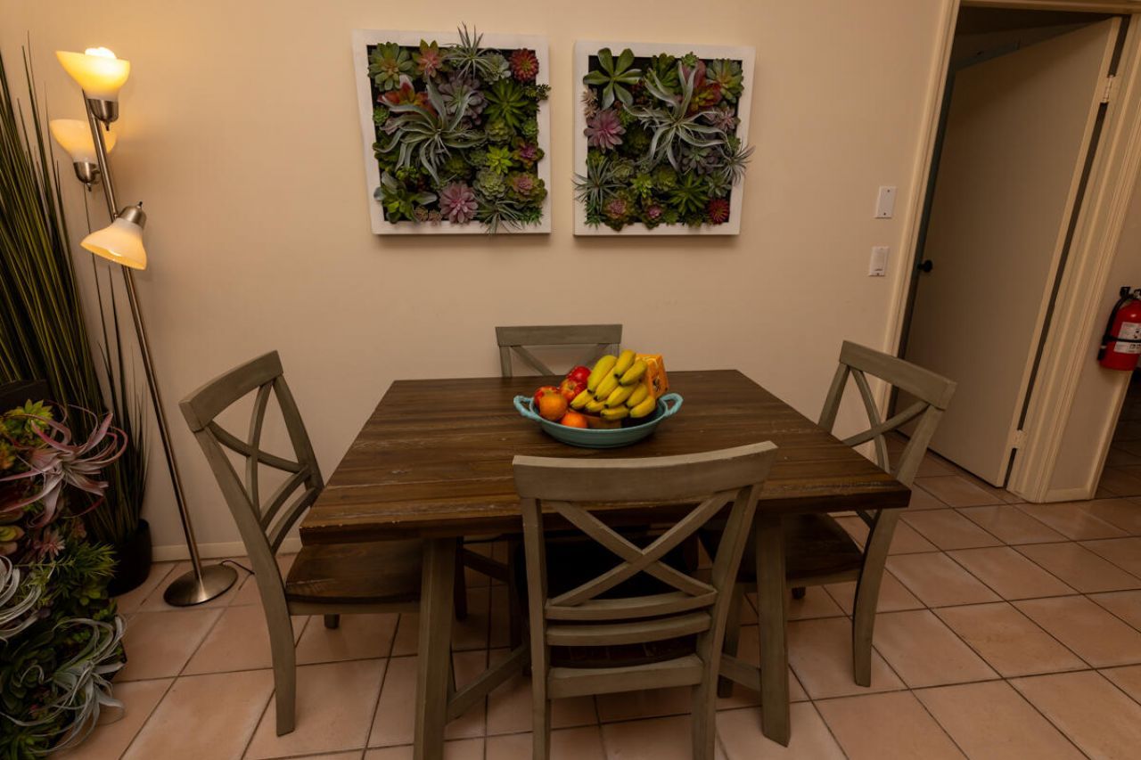 180 Elaine Road, West Palm Beach, FL 33415 Photo