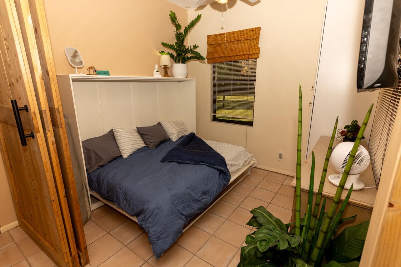 180 Elaine Road, West Palm Beach, FL 33415 Photo