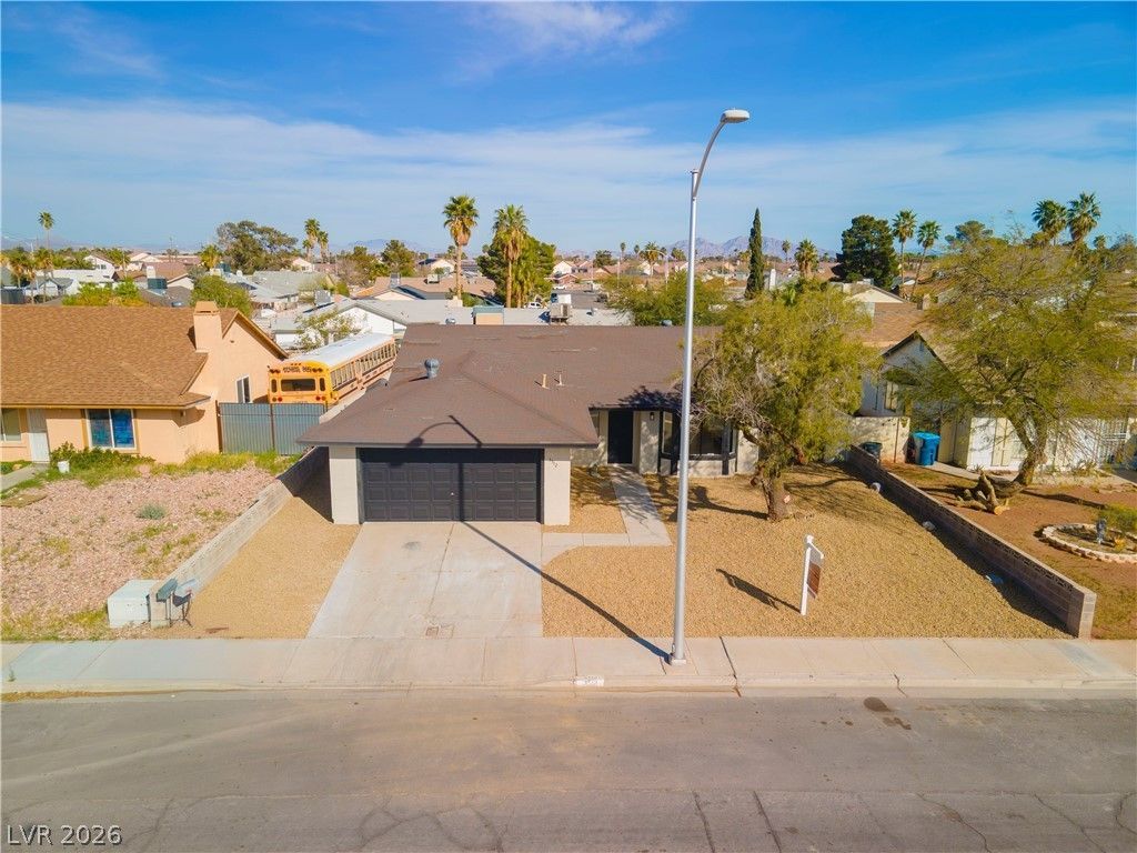 3512 Corona Del Mar Drive, Las Vegas, NV 89108 Main Photo