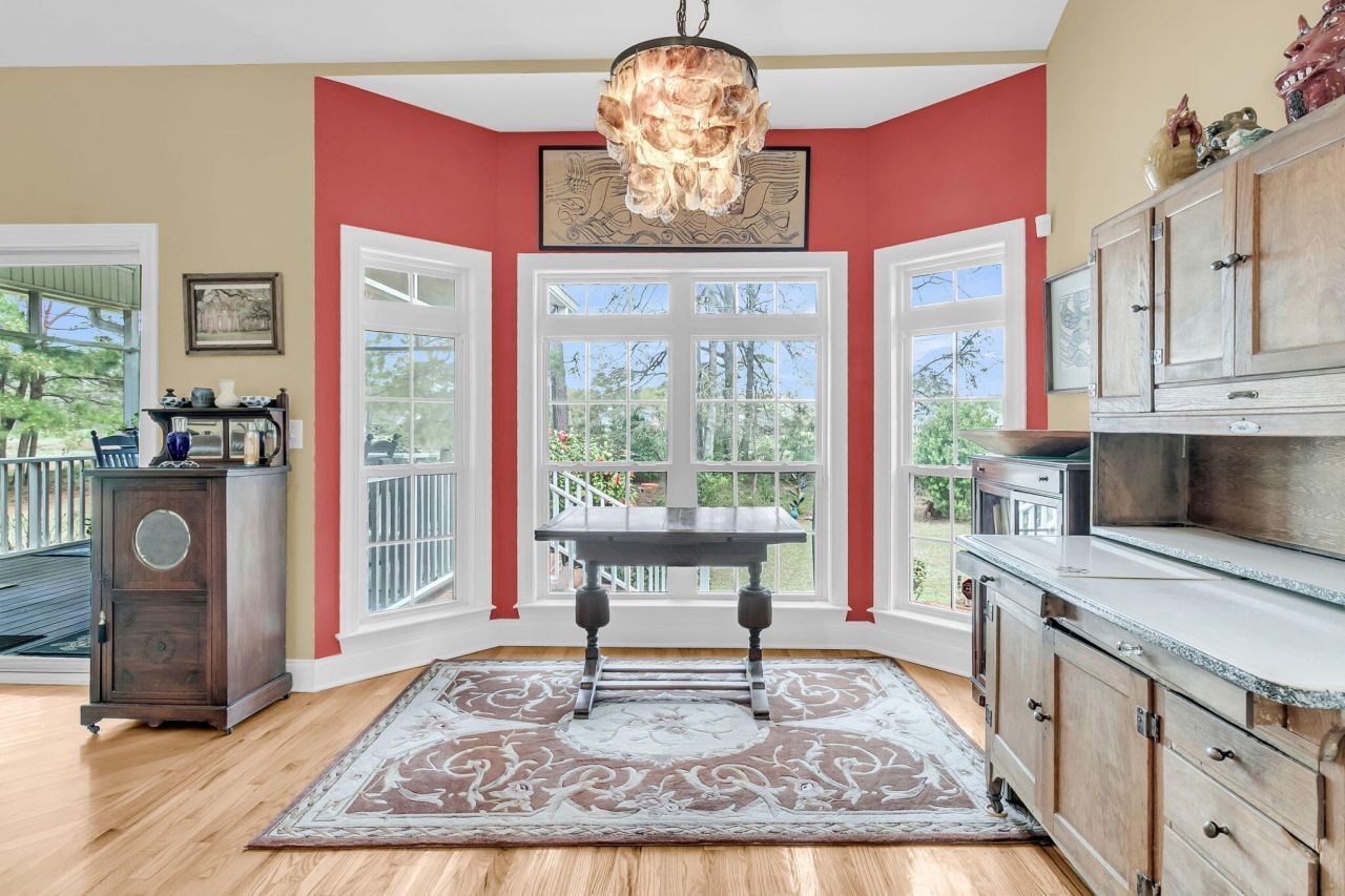 411 Prestwick Court Photo 11