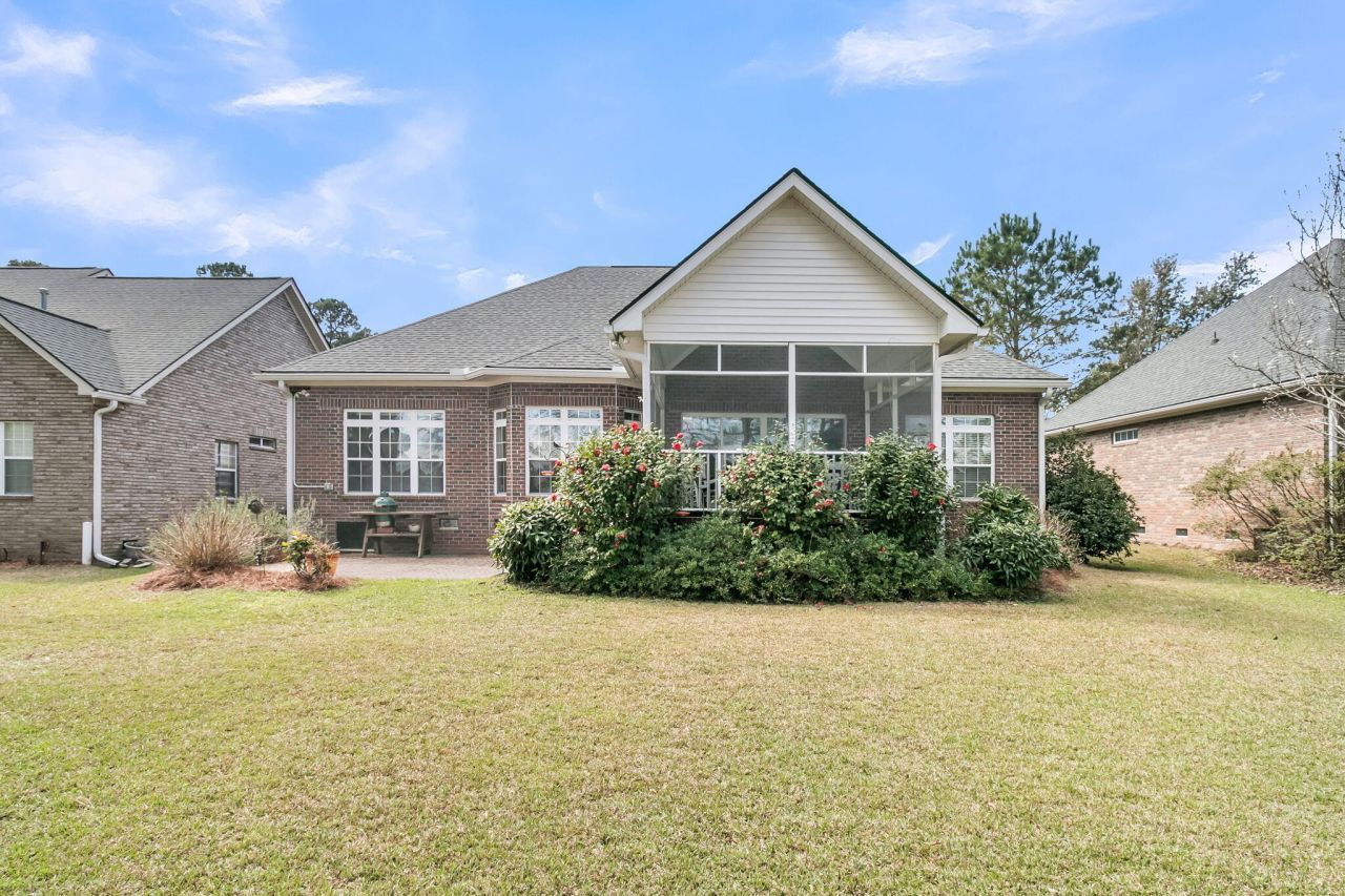 411 Prestwick Court Photo 38