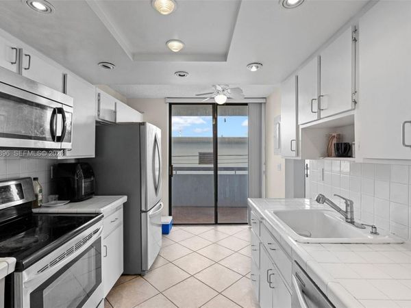 7300 Wayne Ave , Unit 217, Miami Beach, FL 33141