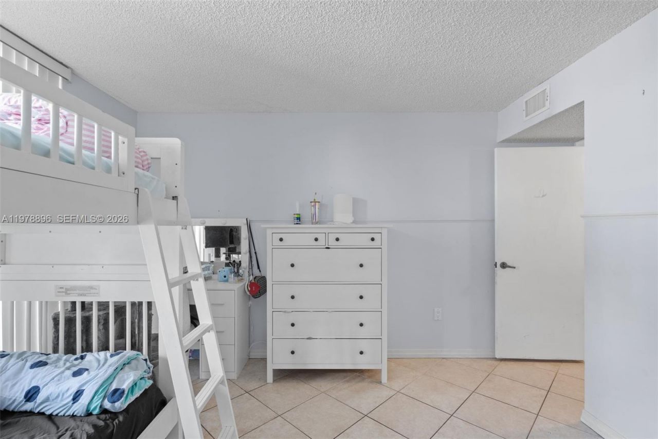 7300 Wayne Ave , Unit 217, Miami Beach, FL 33141 Photo