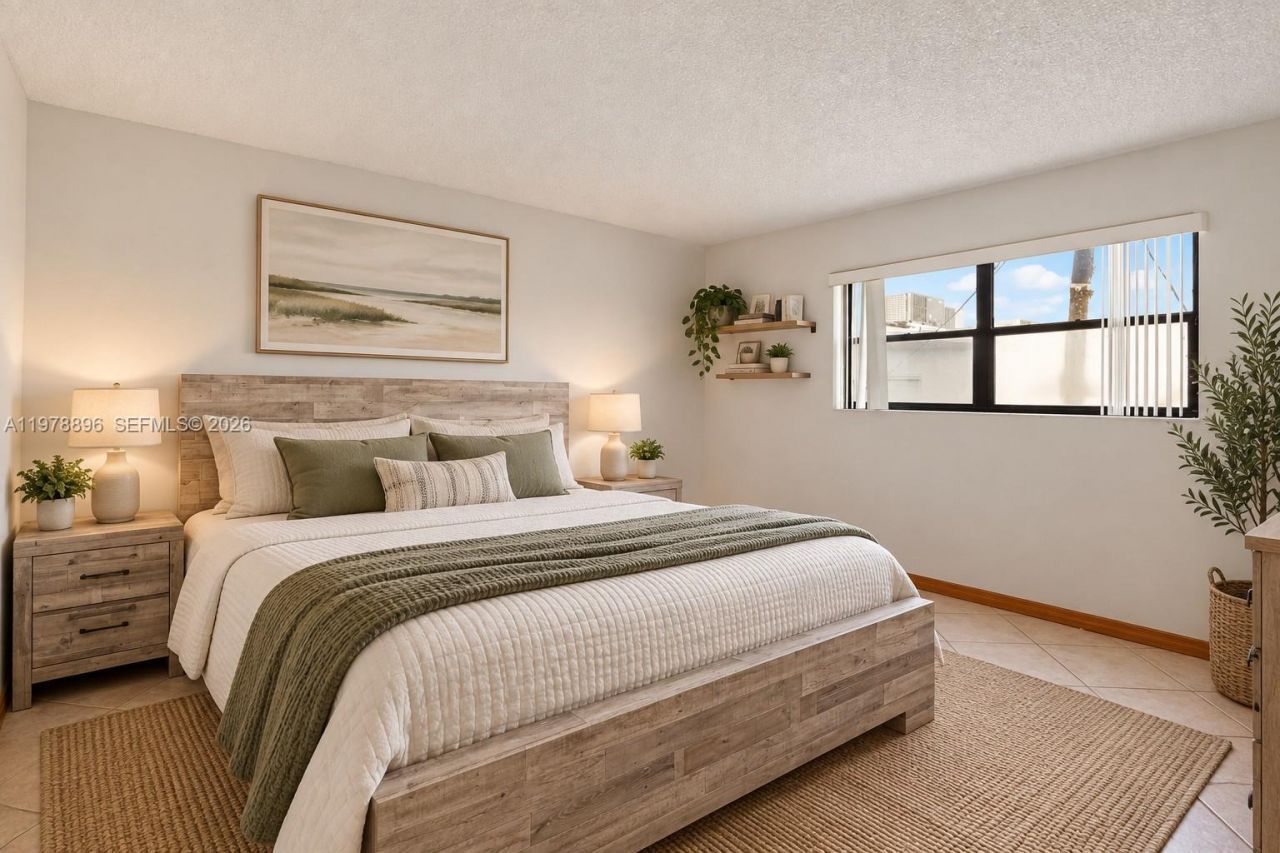 7300 Wayne Ave, Unit 217, Miami Beach, FL 33141 Photo