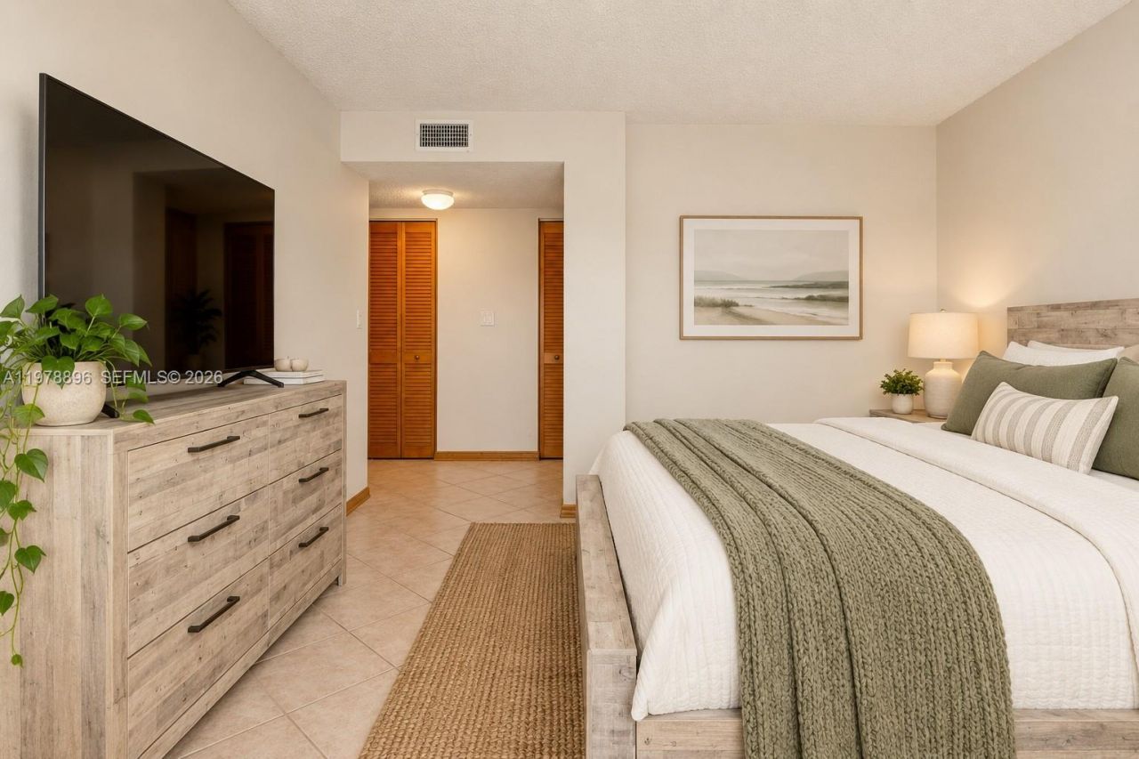7300 Wayne Ave, Unit 217, Miami Beach, FL 33141 Photo