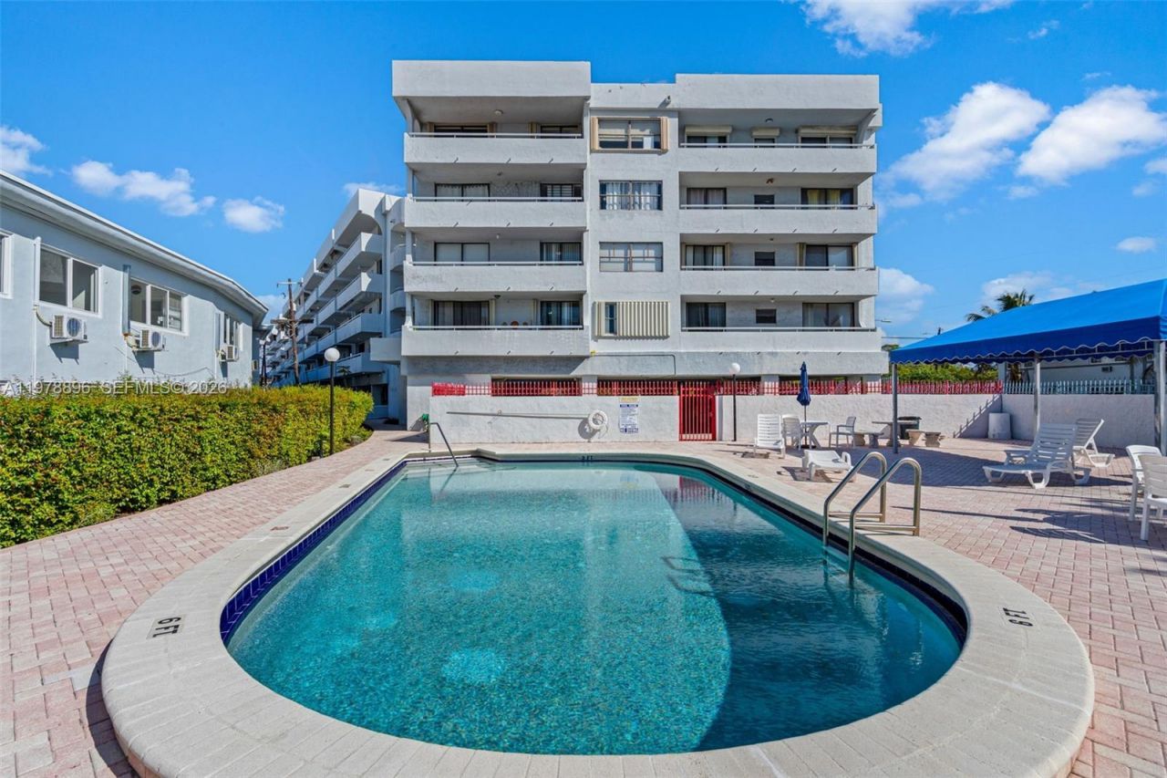 7300 Wayne Ave , Unit 217, Miami Beach, FL 33141 Photo