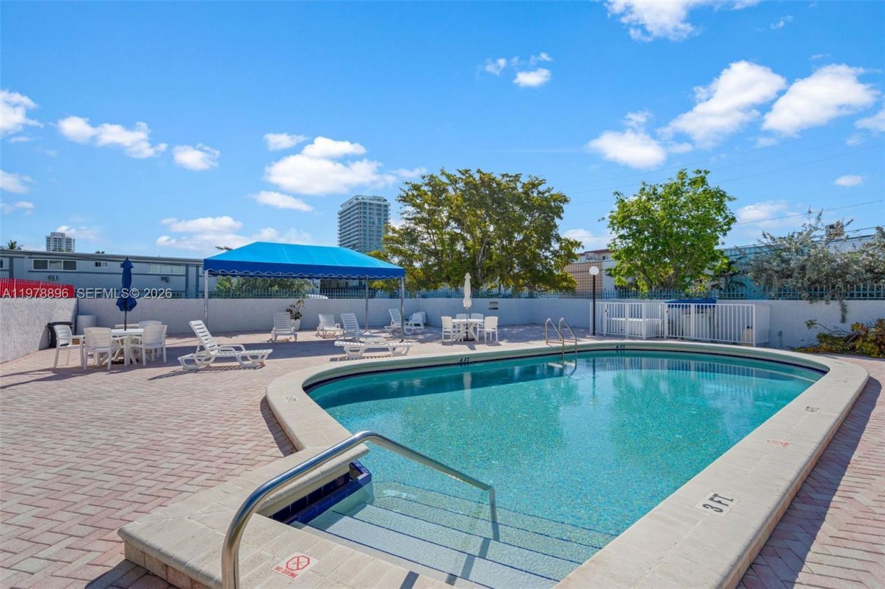 7300 Wayne Ave , Unit 217, Miami Beach, FL 33141 Photo