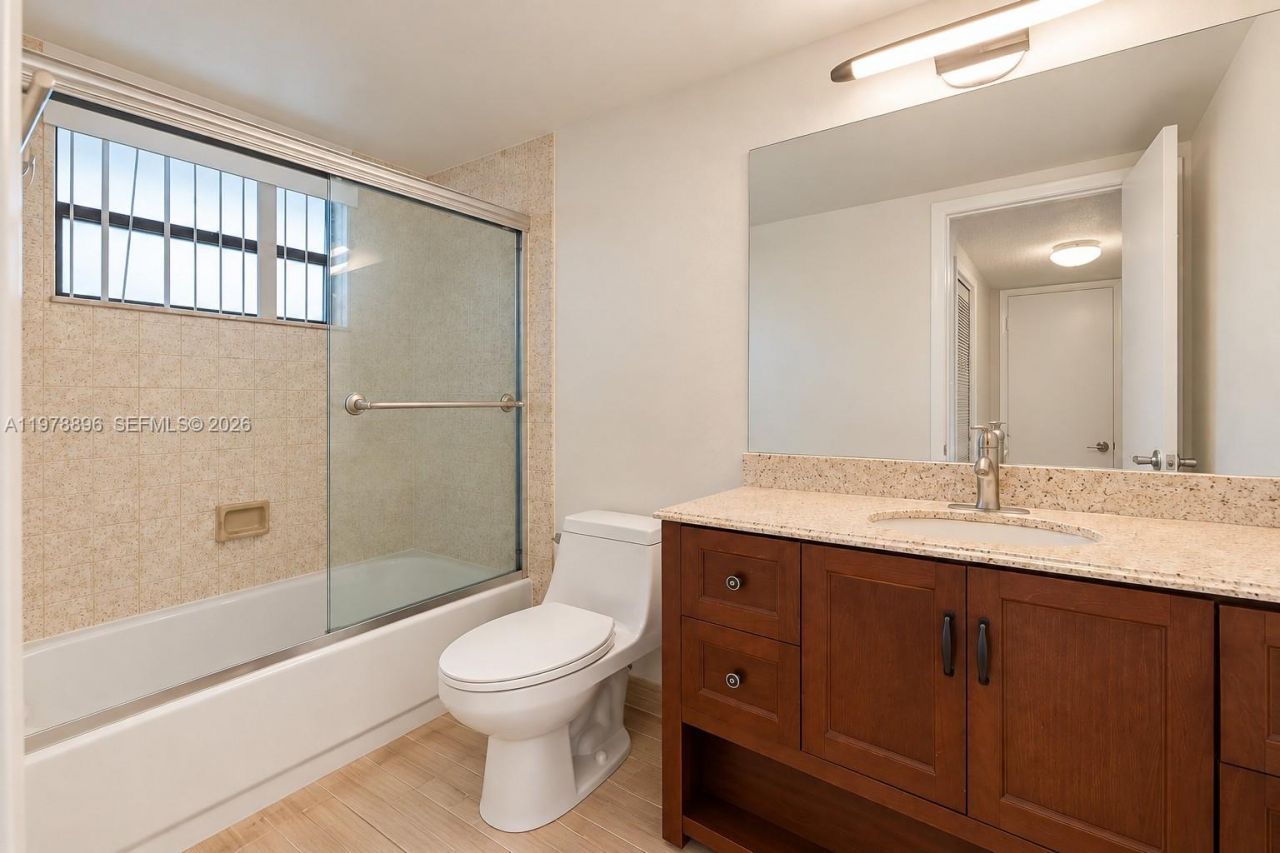7300 Wayne Ave, Unit 217, Miami Beach, FL 33141 Photo