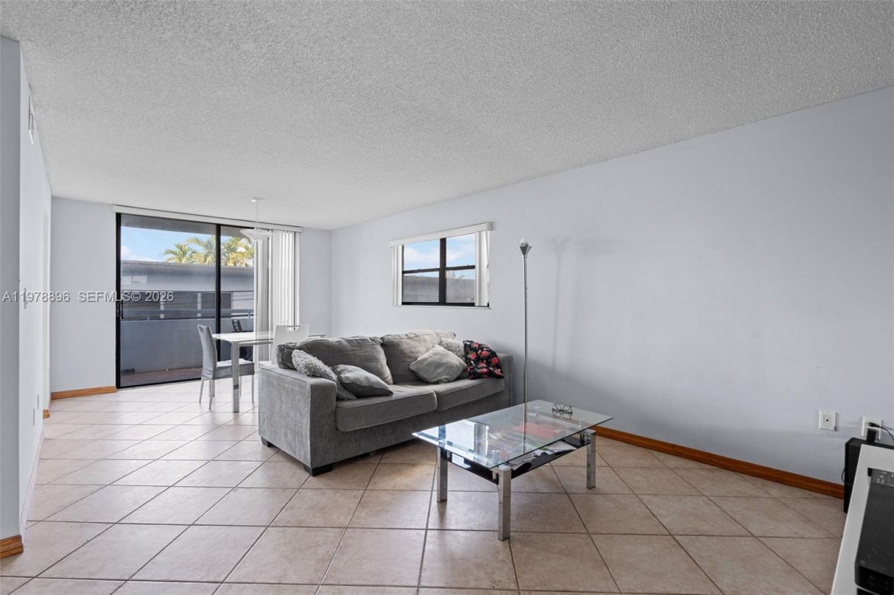 7300 Wayne Ave , Unit 217, Miami Beach, FL 33141 Photo