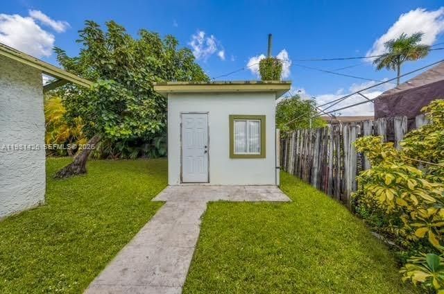 1675 NW 2nd St , Miami, FL 33125 Photo