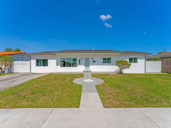 2023 SW 99th Ave, Miami, FL 33165