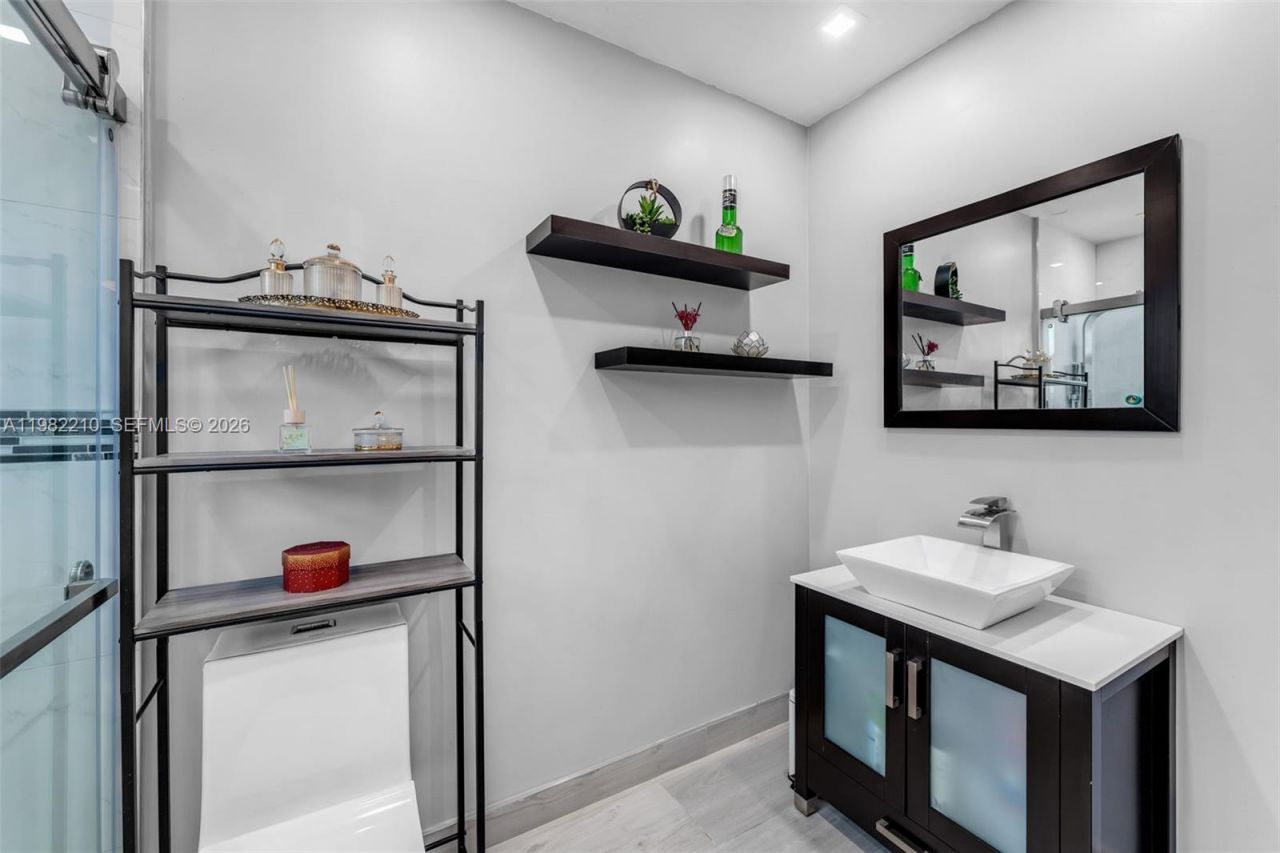 2023 SW 99th Ave, Miami, FL 33165 Photo