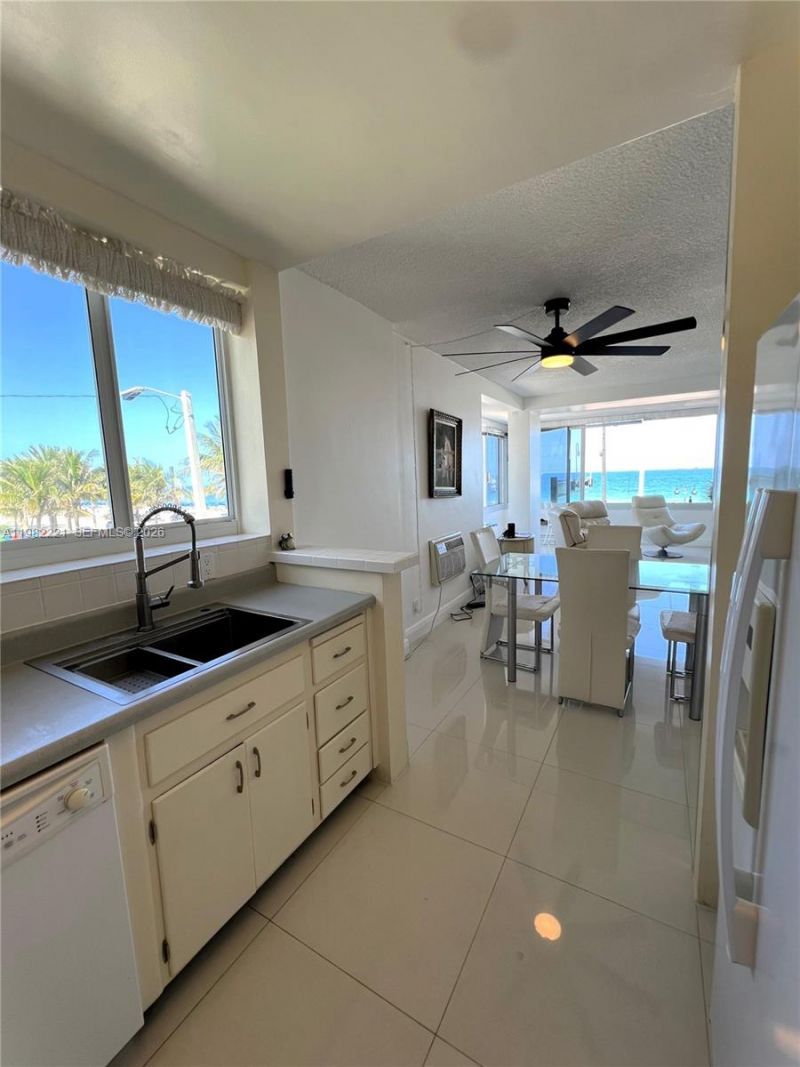 345 N Fort Lauderdale Beach Blvd , Unit 202, Fort Lauderdale, FL 33304 Photo