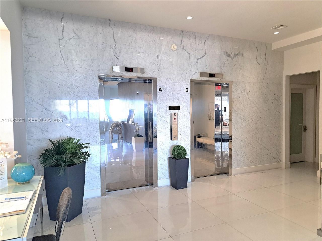 345 N Fort Lauderdale Beach Blvd , Unit 202, Fort Lauderdale, FL 33304 Photo