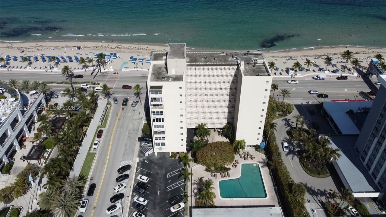 345 N Fort Lauderdale Beach Blvd , Unit 202, Fort Lauderdale, FL 33304 Photo