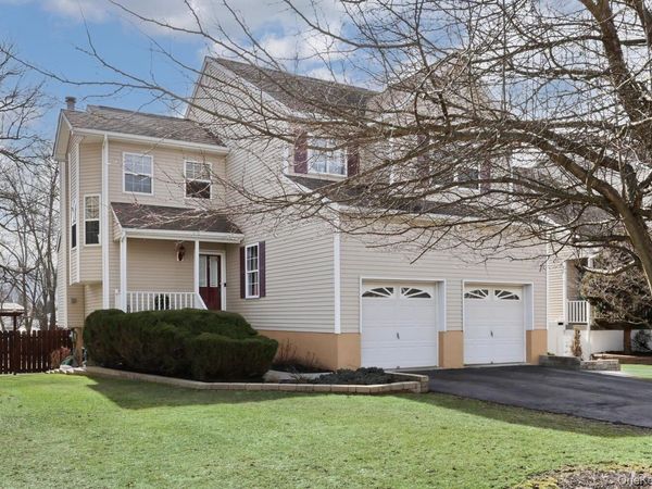 20 Alexander Drive, Washingtonville, NY 10992