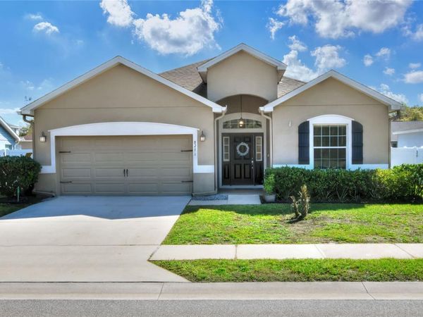 8271 WILDER LOOP , LAKELAND, FL 33809
