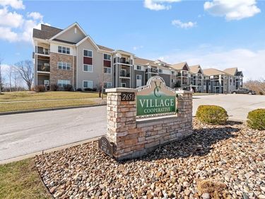 2651 NW Barry Road, Unit 108, Kansas City, MO 64154