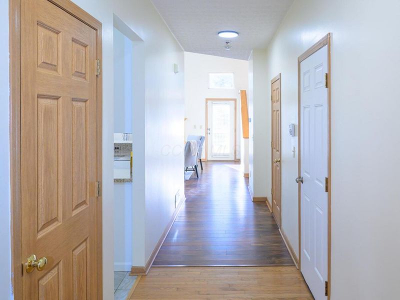 9339 Prestwick Green Drive, Columbus, OH 43240 Photo 24