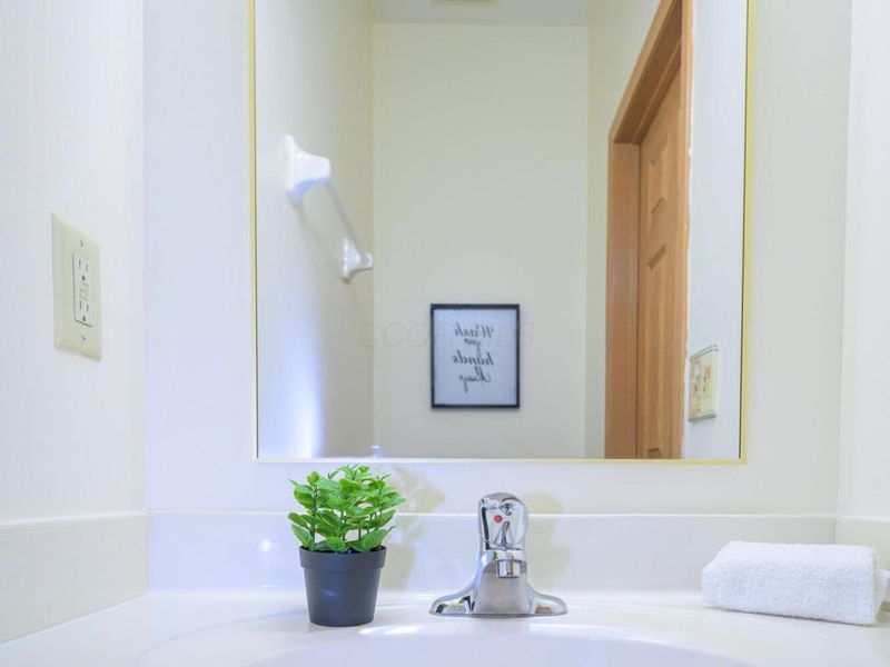 9339 Prestwick Green Drive, Columbus, OH 43240 Photo 25