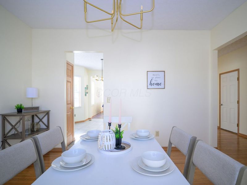 9339 Prestwick Green Drive, Columbus, OH 43240 Photo 3