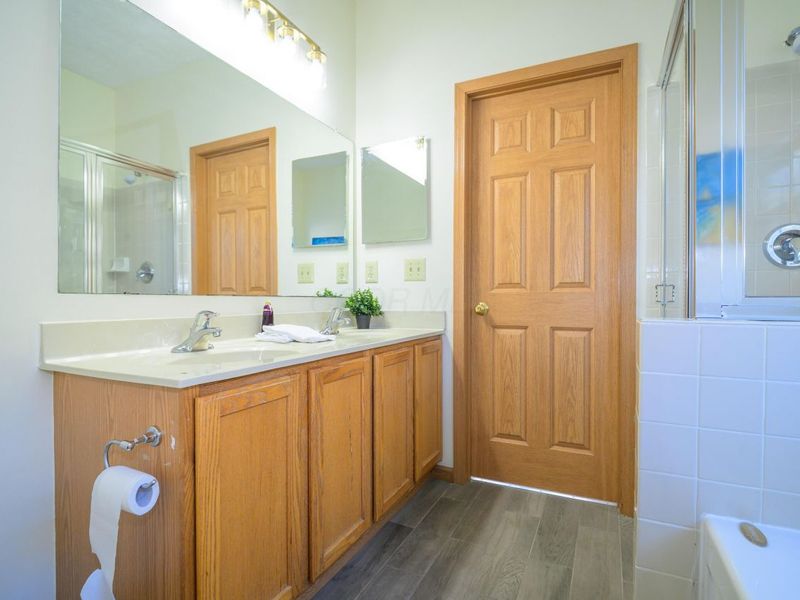 9339 Prestwick Green Drive, Columbus, OH 43240 Photo 34