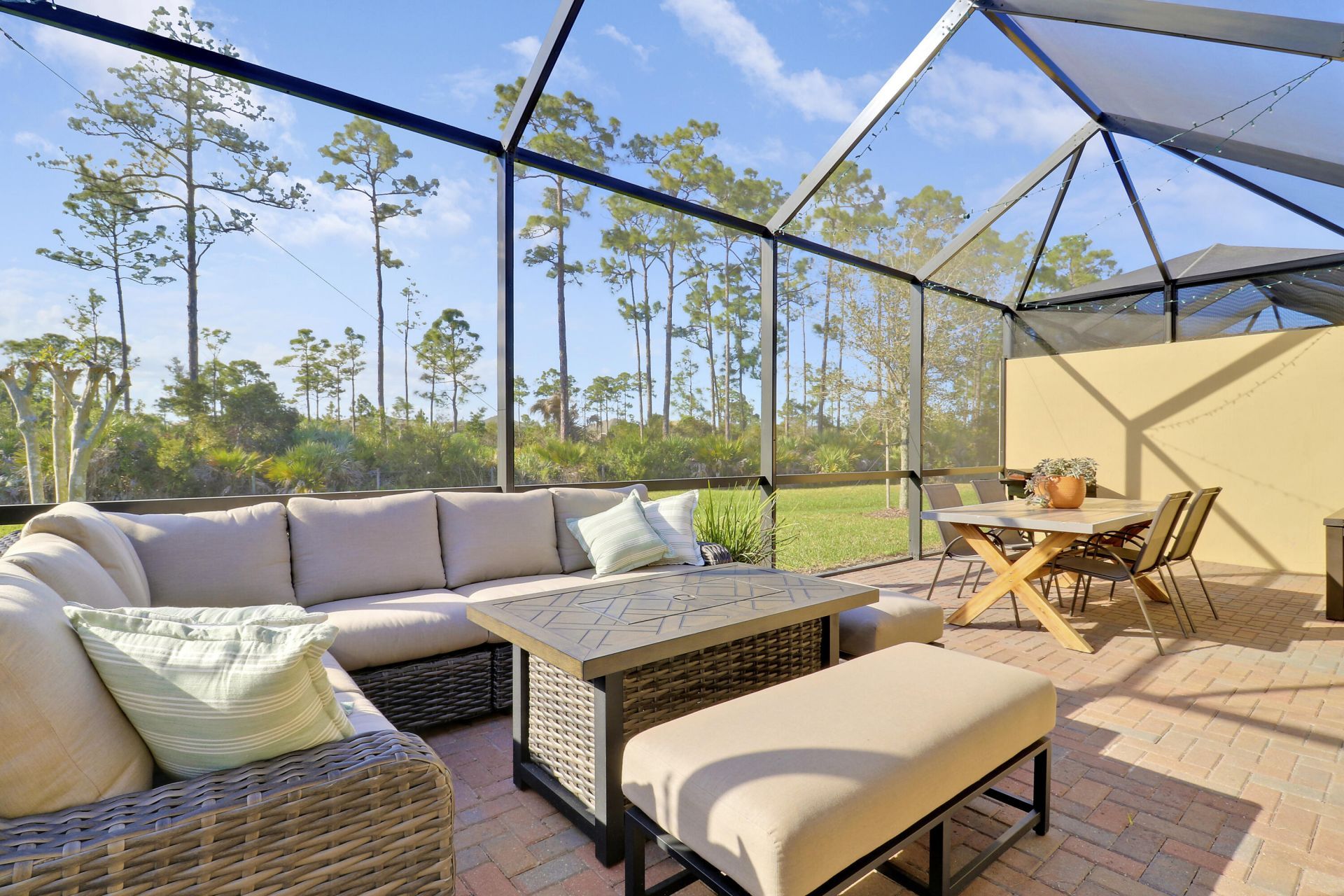 10894 SW Winding Lakes Circle, Port Saint Lucie, FL 34987 Photo