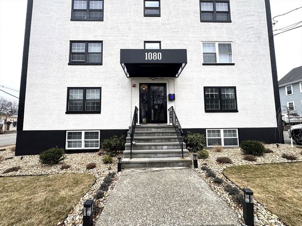 1080 Mass Ave, Unit 5, Arlington, MA 02476