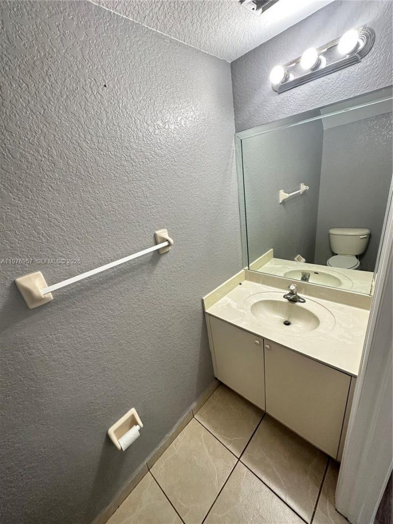 687 SW 10th St, Florida City, FL 33034 Photo