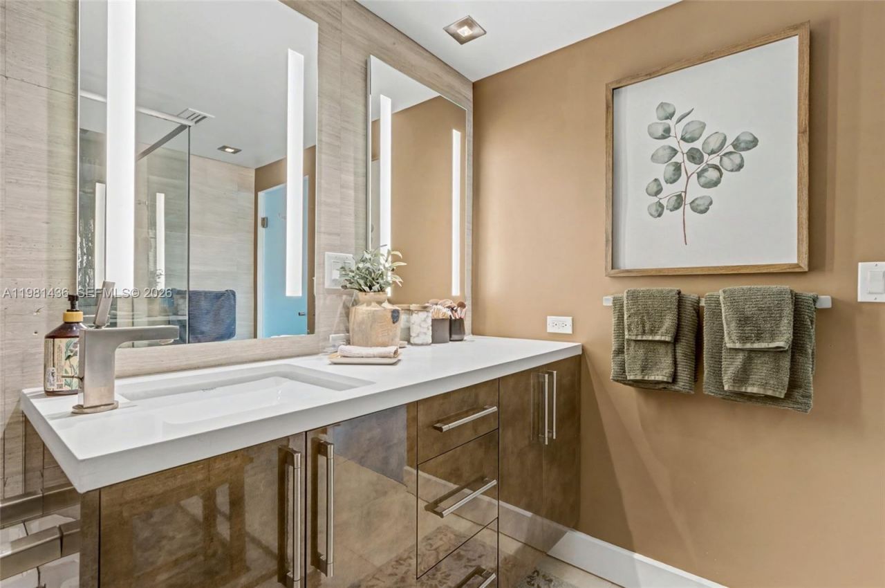 3111 N Ocean Dr, Unit 1612, Hollywood, FL 33019 Photo