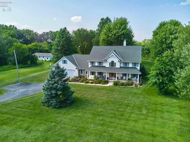 52808 North Ridge Road, Vermilion, OH 44089 Photo 2