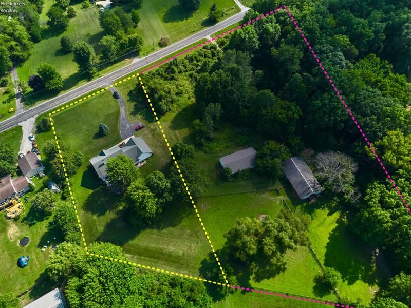 52808 North Ridge Road, Vermilion, OH 44089 Photo 3